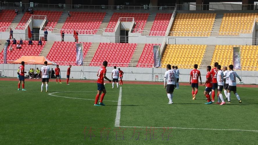 全运会群众组十一人制男子企事业组比赛举行