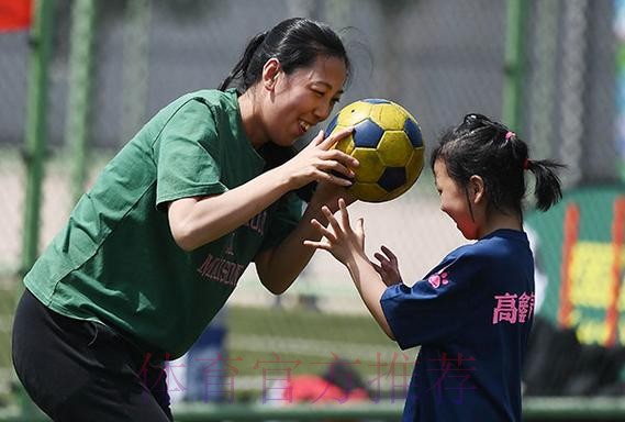 亚足联“欢乐足球·快乐家庭”草根足球日活动在京举行 亚足联“欢乐足球·快乐家庭”草根足球日活动在京举行