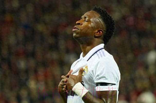 全尤文:伊斯科被推荐给尤文 后者很难满足其薪资 全尤文:伊斯科被推荐给尤文 后者很难满足其薪资